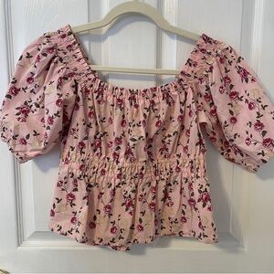 Celebrity pink brand floral blouse with puff sleeves size medium